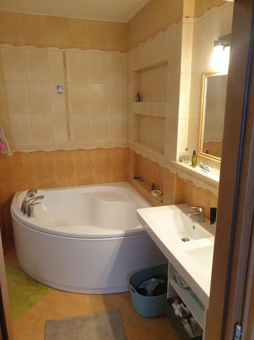 Mezonetovy Apartman V Centre Novej Dubnice Ilava Zewnętrze zdjęcie