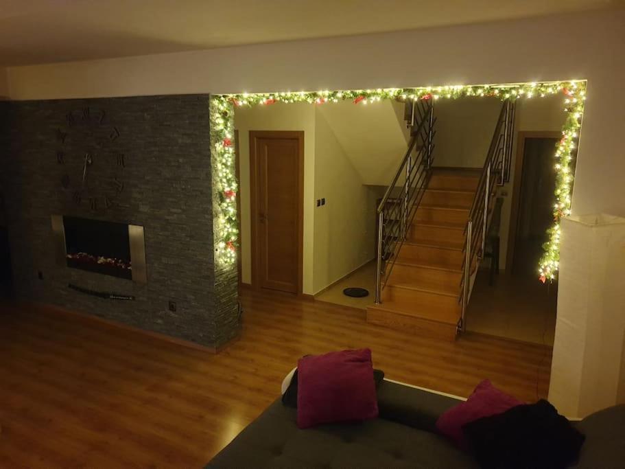 Mezonetovy Apartman V Centre Novej Dubnice Ilava Zewnętrze zdjęcie